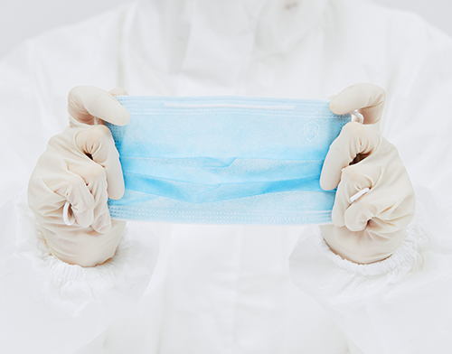 无症状感染者构成威胁 秘鲁卫生专家吁戴口罩加强防疫